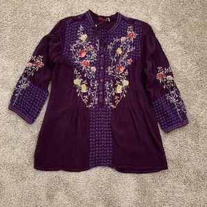 NWT + GWP Johnny Was Embroidered Blouse XS